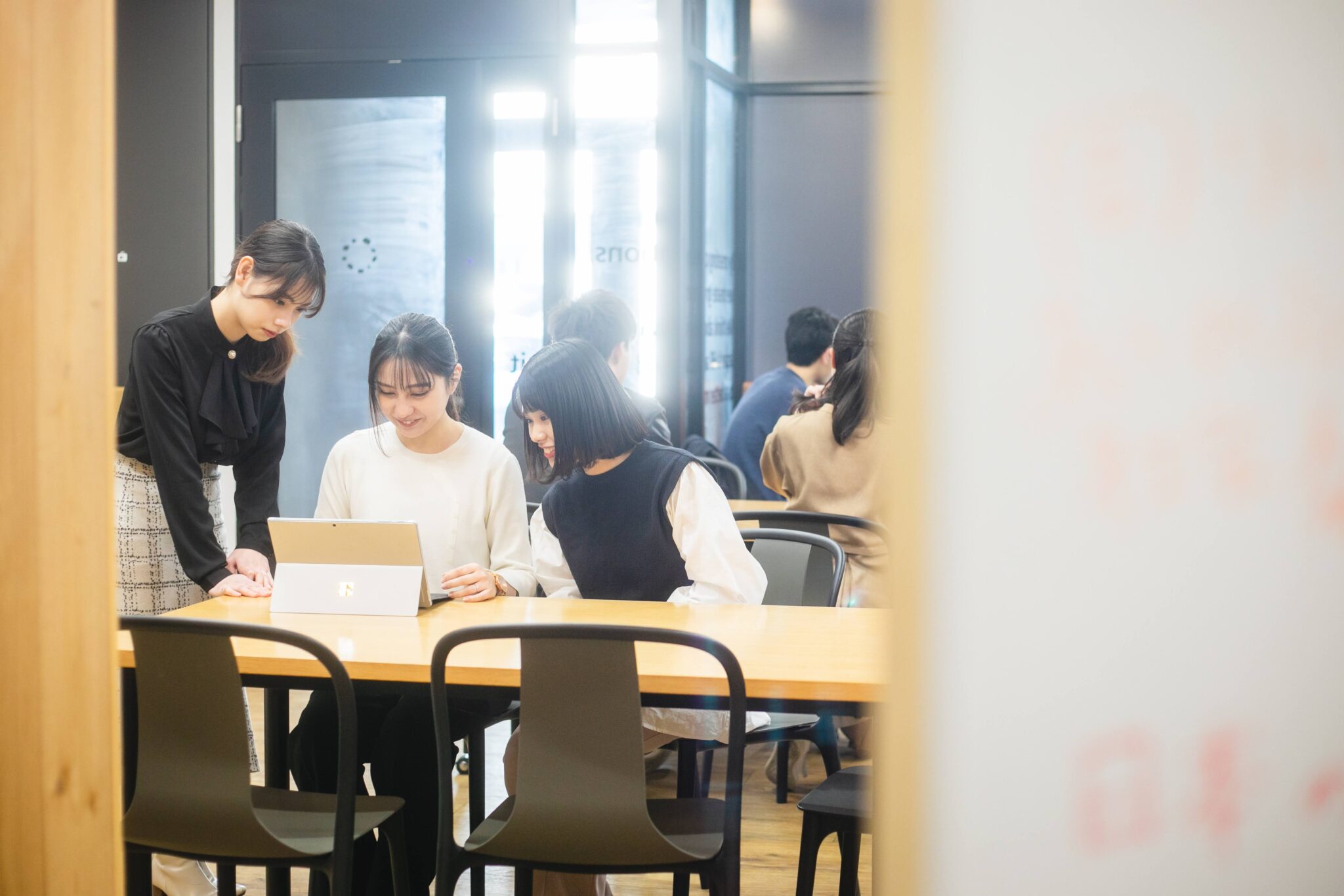 履歴書を持参して渡す際の注意点